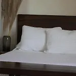 Lua Boutique Studios