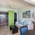 Club Regina Cancun