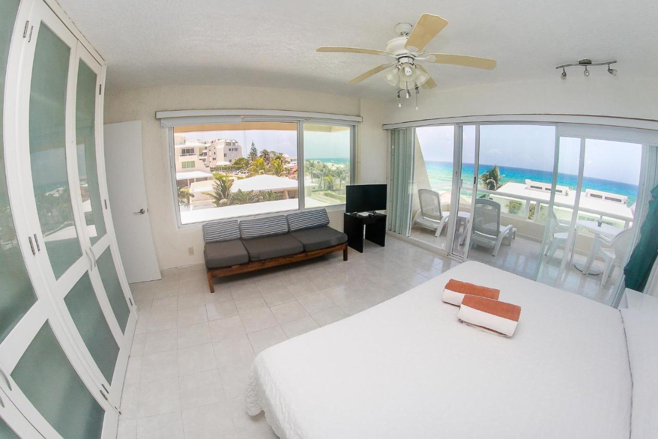Apartment Brisas Shores Ocean View Apartments On The Beach With Pool, Cancun Hotel Zone