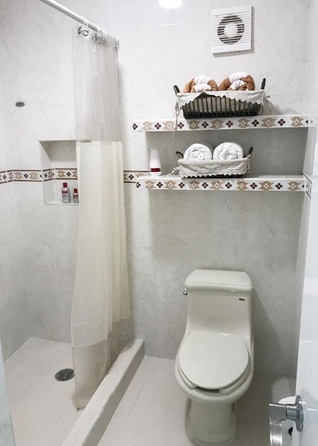 Brisas Shores Ocean View Apartments On The Beach With Pool, Cancun Hotel Zone * Cancun