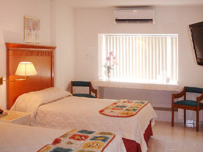Hotel Y Nader Cancun