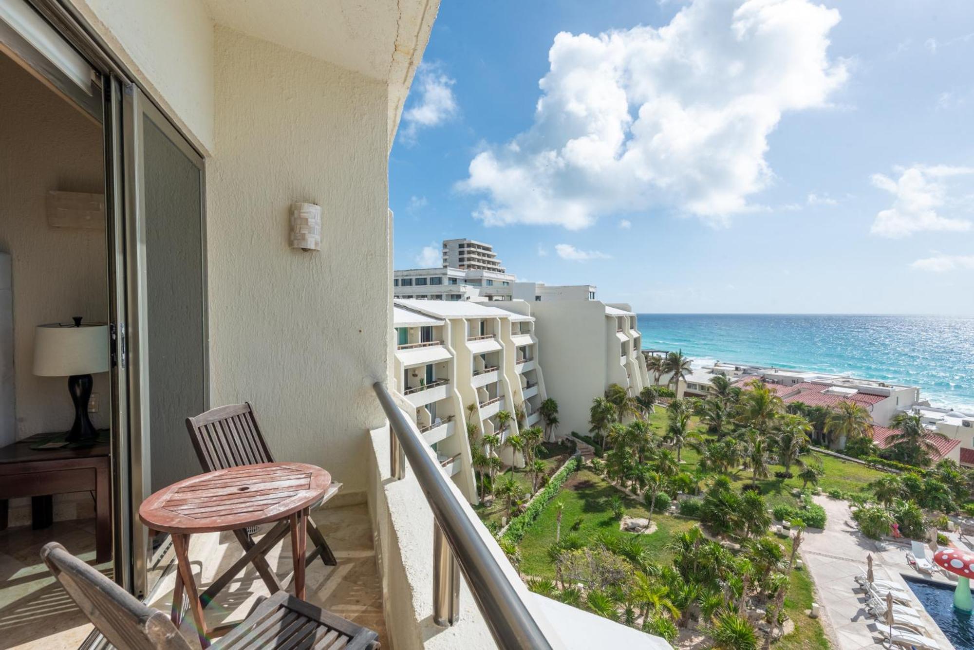 Solymar Aparthotel 3*