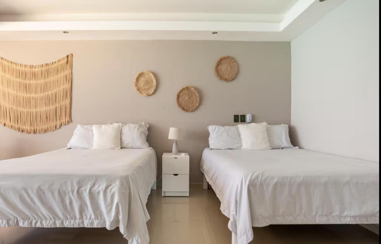 Apartment *turquoise Escape- Beachfront By Casa Paraiso* *