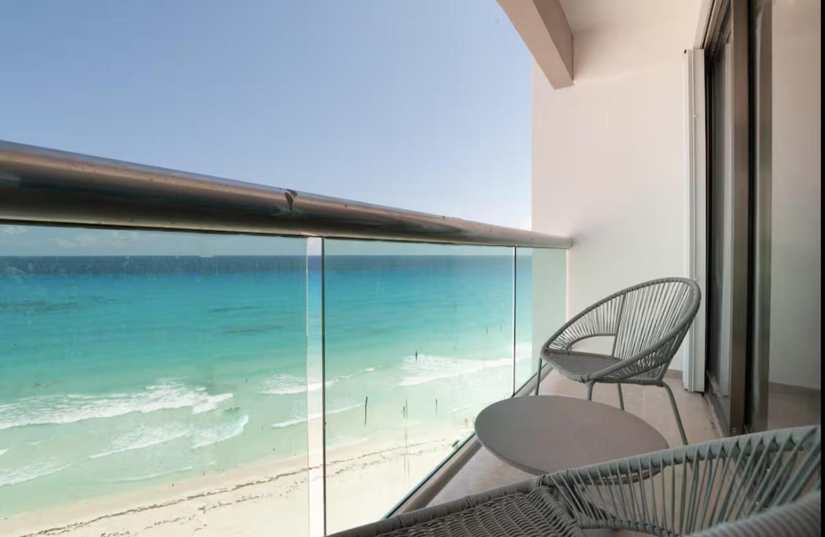 Apartment *turquoise Escape- Beachfront By Casa Paraiso* Cancun