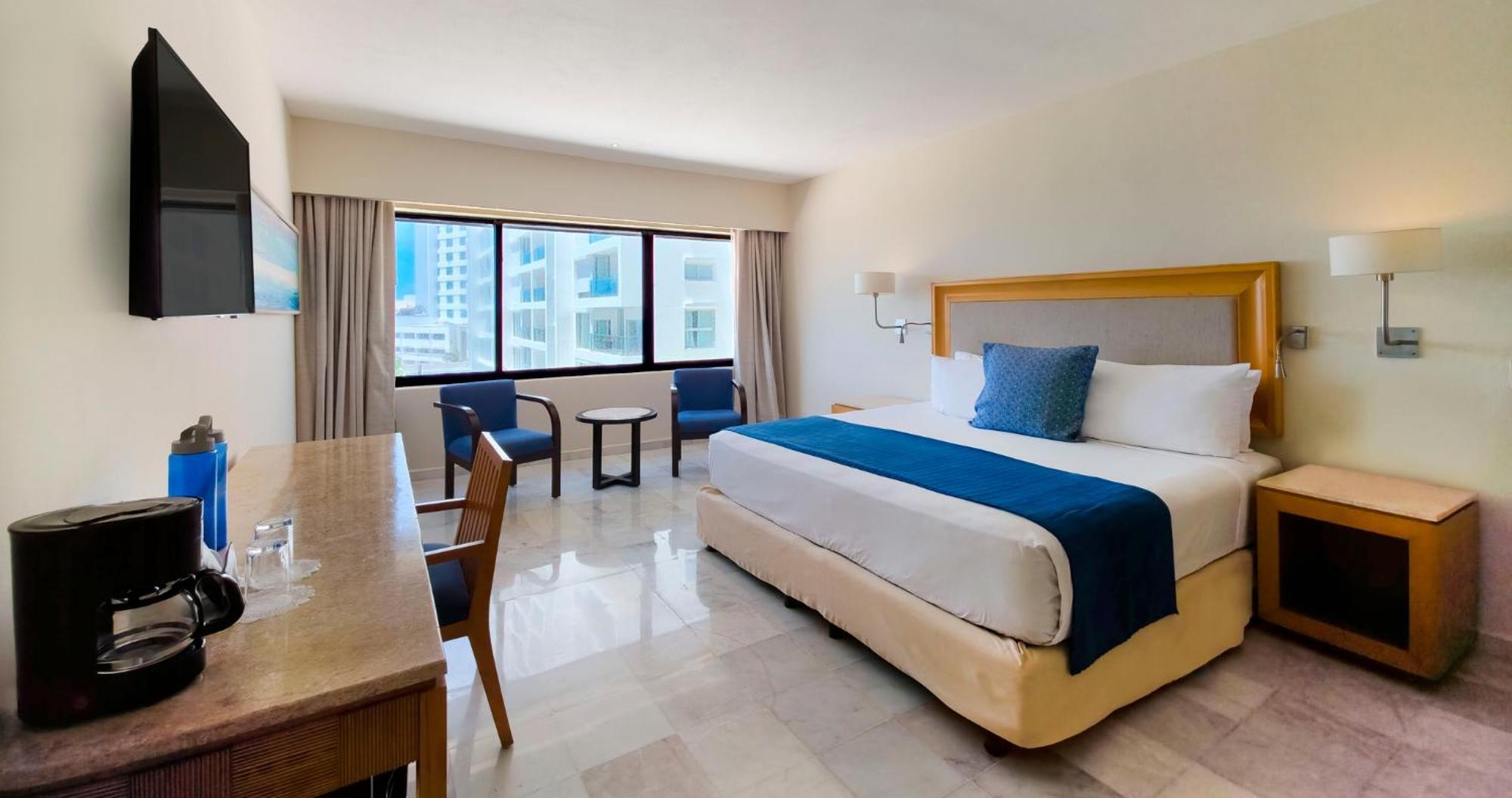 Park Royal 4*