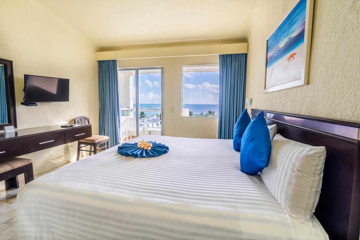 Resort Aquamarina 3*