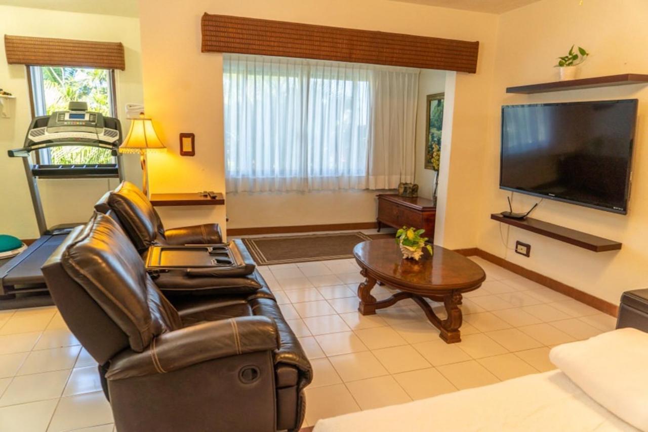 Magnifica Palmeras Luxurious 4 Bedroom 6 Bds 4 Ba Private Pool Lagoon Front Super Fast Wifi Villa Cancun