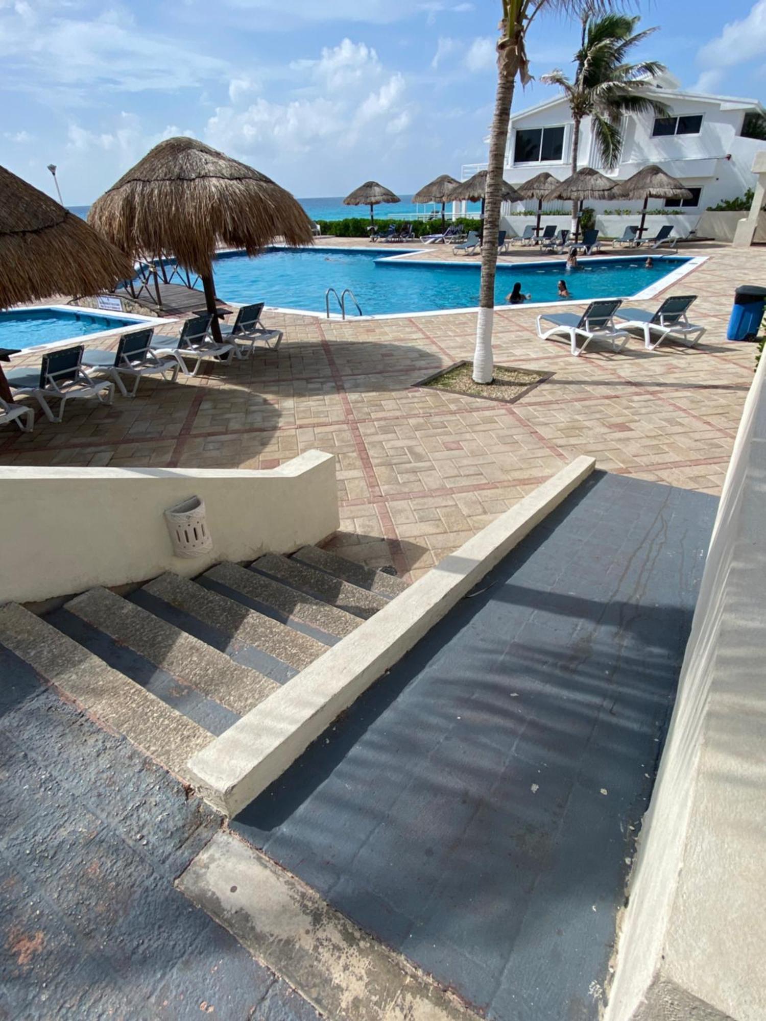 Brisas Shores & Ocean Front Zona Hotelera *