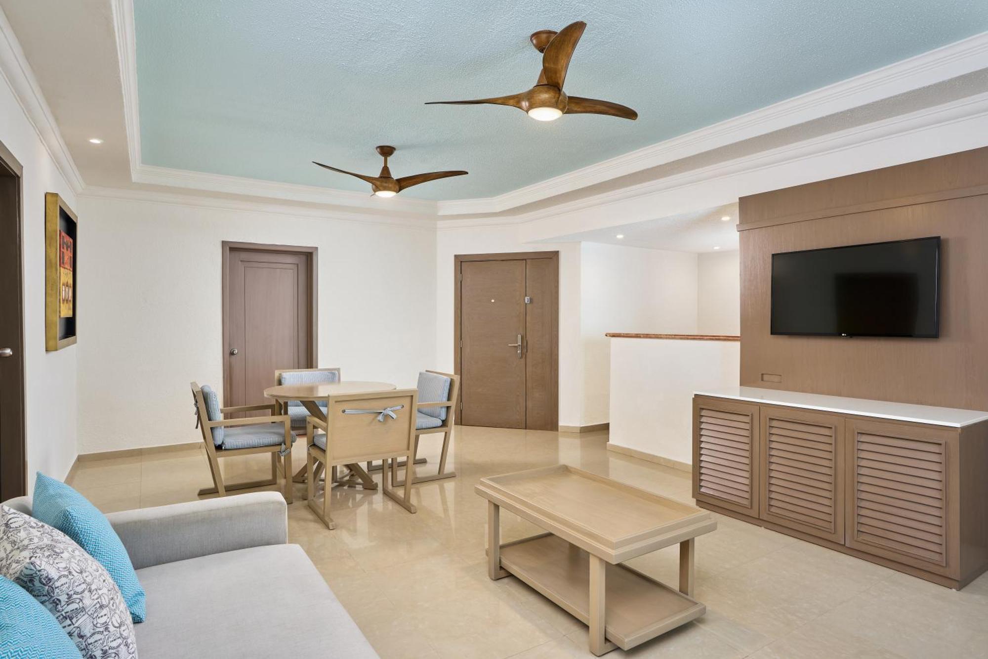 Sunscape & Resort Cancun