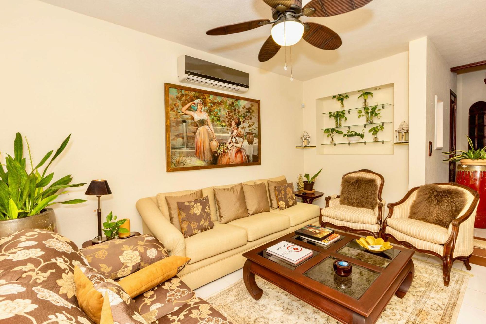 Villa Magnifica Palmeras Luxurious 4 Bedroom 6 Bds 4 Ba Private Pool Lagoon Front Super Fast Wifi