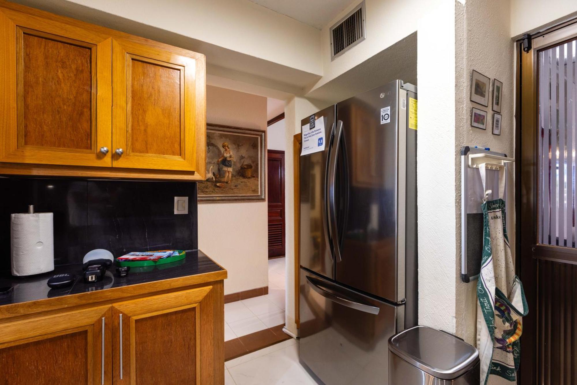 Magnifica Palmeras Luxurious 4 Bedroom 6 Bds 4 Ba Private Pool Lagoon Front Super Fast Wifi