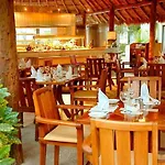 Laguna Suites & Beach Club
