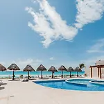 Hotelzone L20 Beach Access