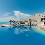 Hotelzone L20 Beach Access