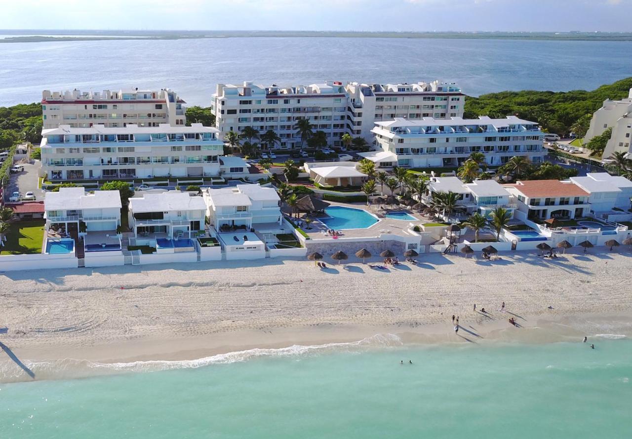 Brisas Shores & Ocean Front Zona Hotelera Apartment *