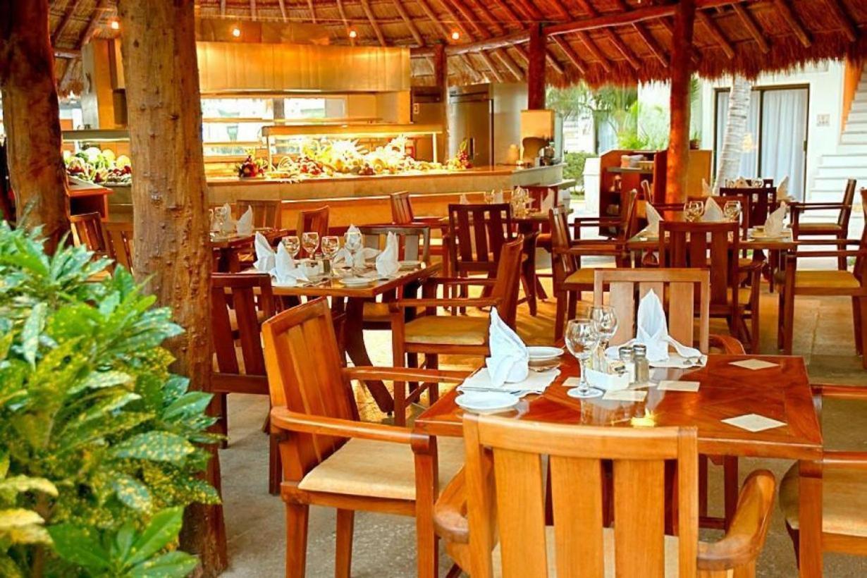 Laguna Suites & Beach Club 3*