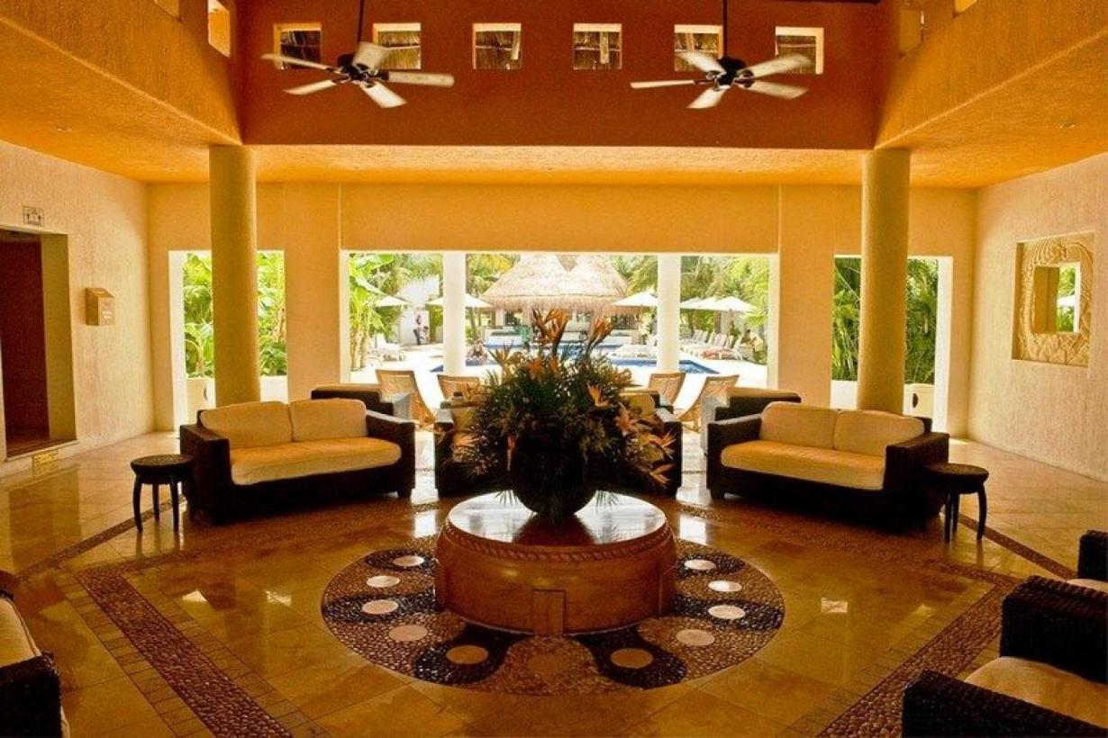 Laguna Suites & Beach Club Hotel