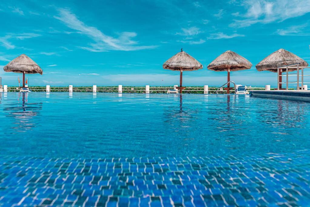 Apartment Beachfront Marlin 107 *