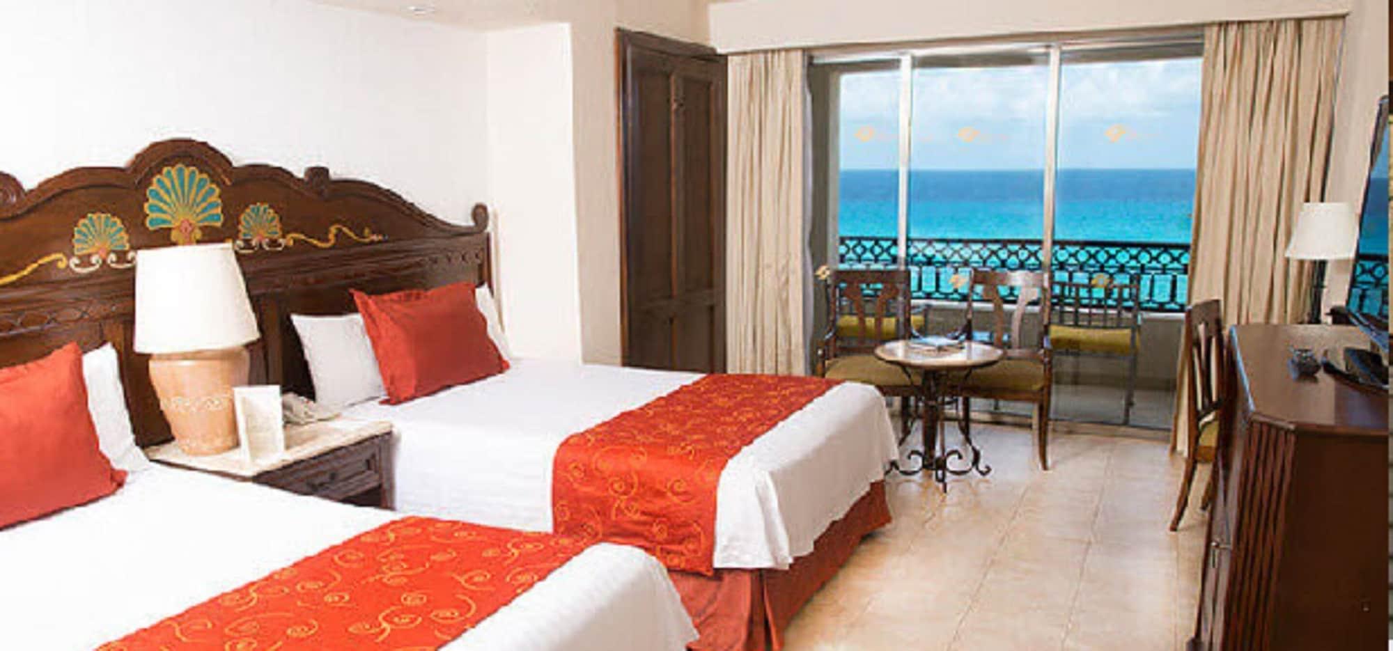 Club Gr Solaris Hotel Cancun