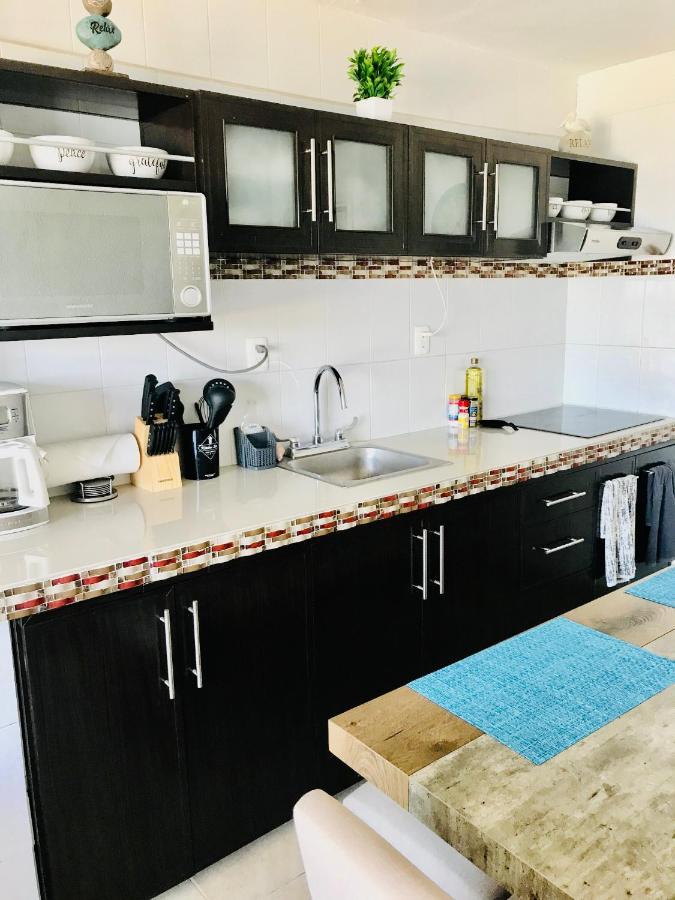 Zone, Beachfront 2 Bedroom - Prime Location *