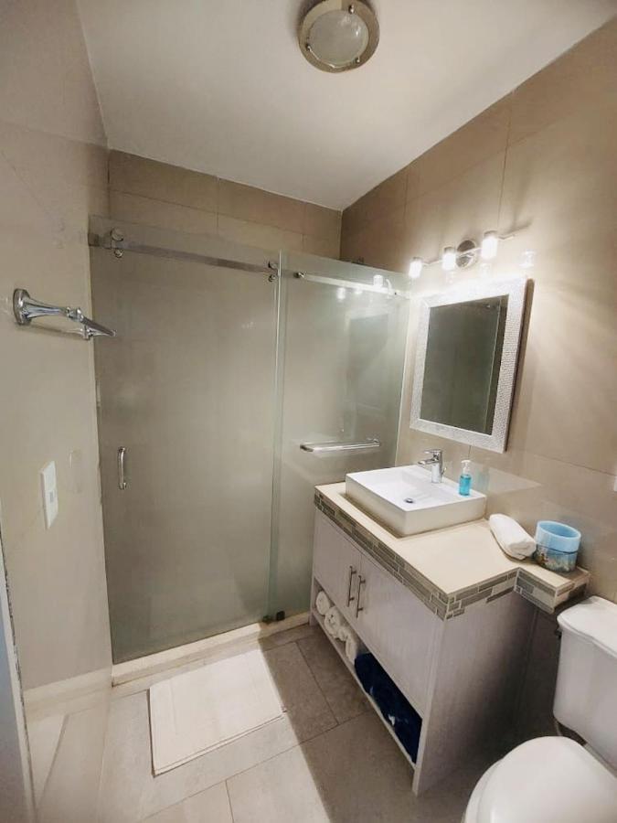 Zone, Beachfront 2 Bedroom - Prime Location Cancun