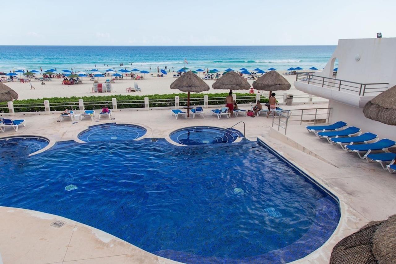 Apartment Zone, Beachfront 2 Bedroom - Prime Location *