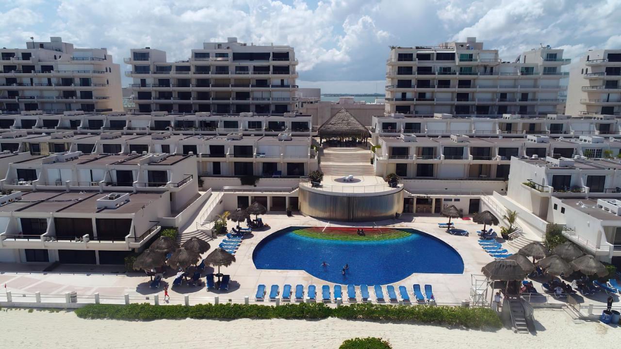Apartment Zone, Beachfront 2 Bedroom - Prime Location *