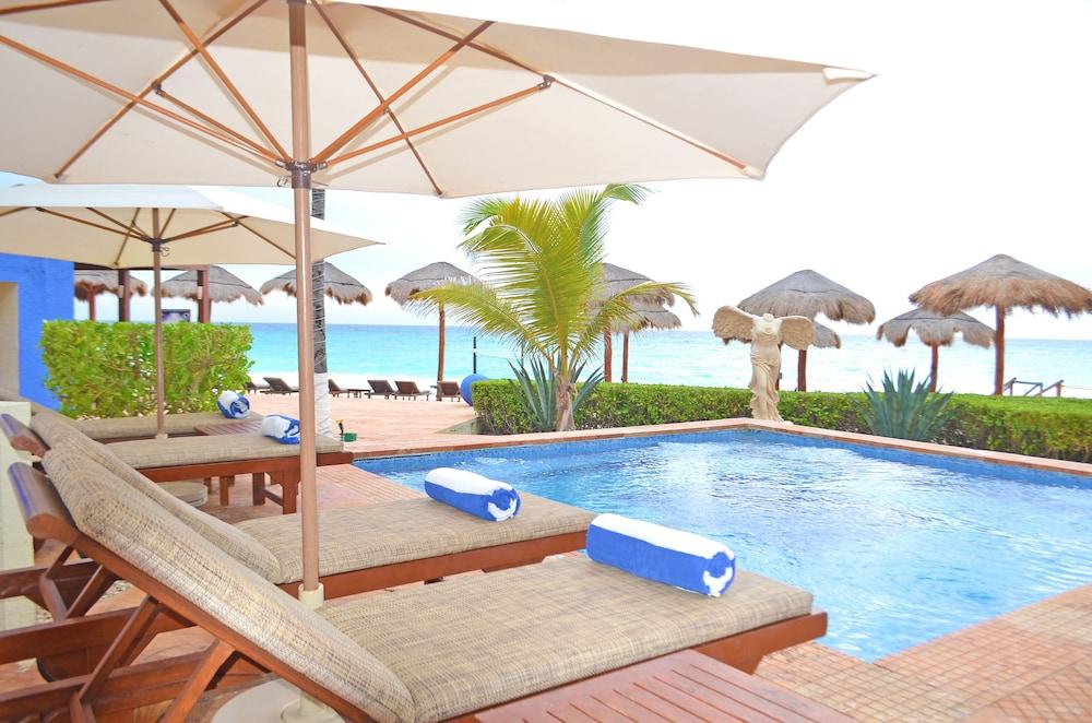 Hotel Club Regina Cancun