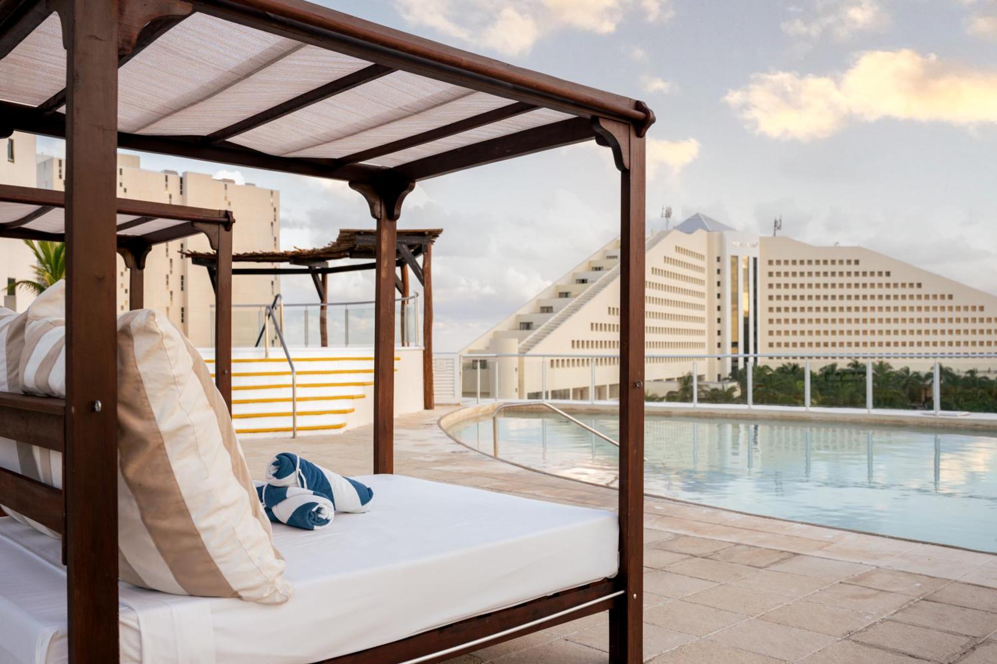 Seadust Family Resort 4*