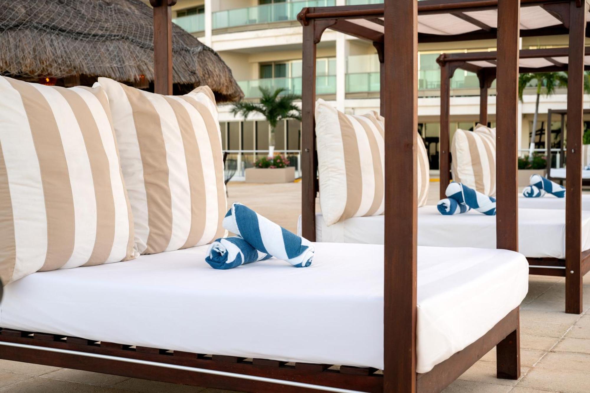Seadust Family 4* Cancun