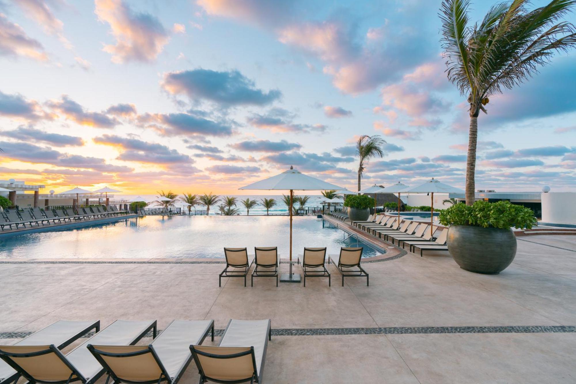 Seadust Family Resort 4*
