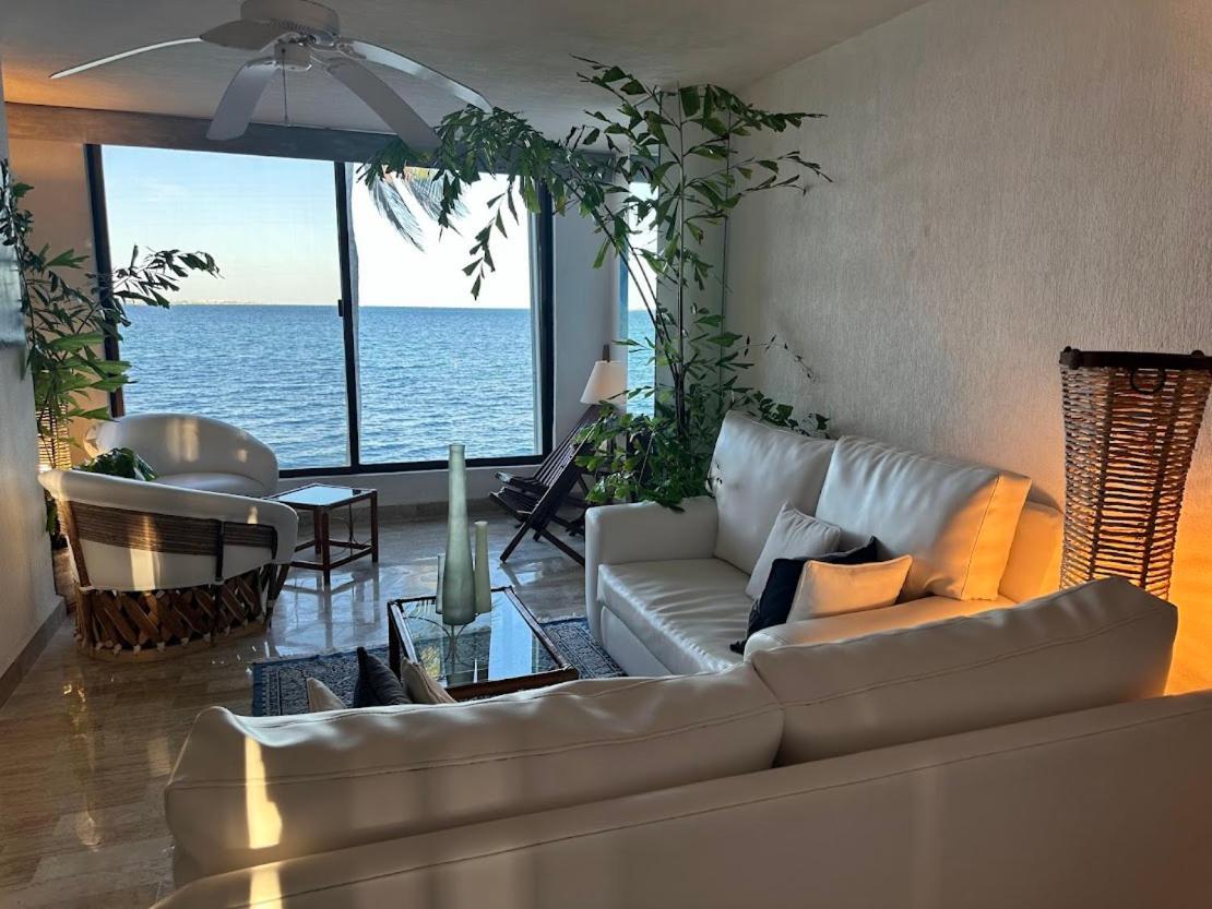 A La Orilla Del Mar Puerto Juarez Apartment Cancun