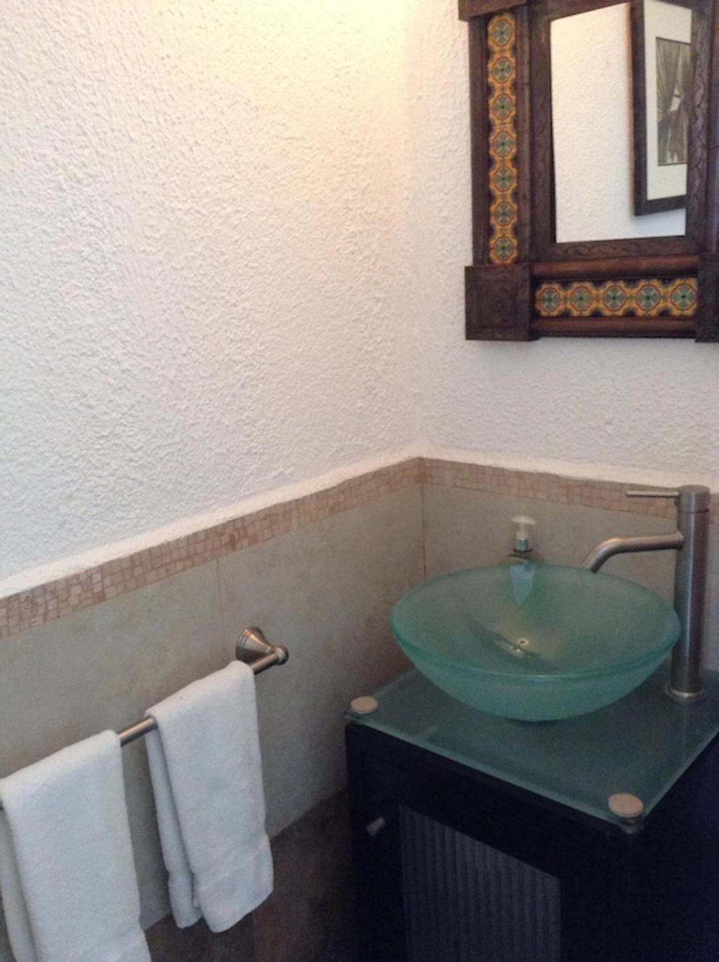 Zone - 2 Bedroom Beachfront, Bright And Spacious Cancun