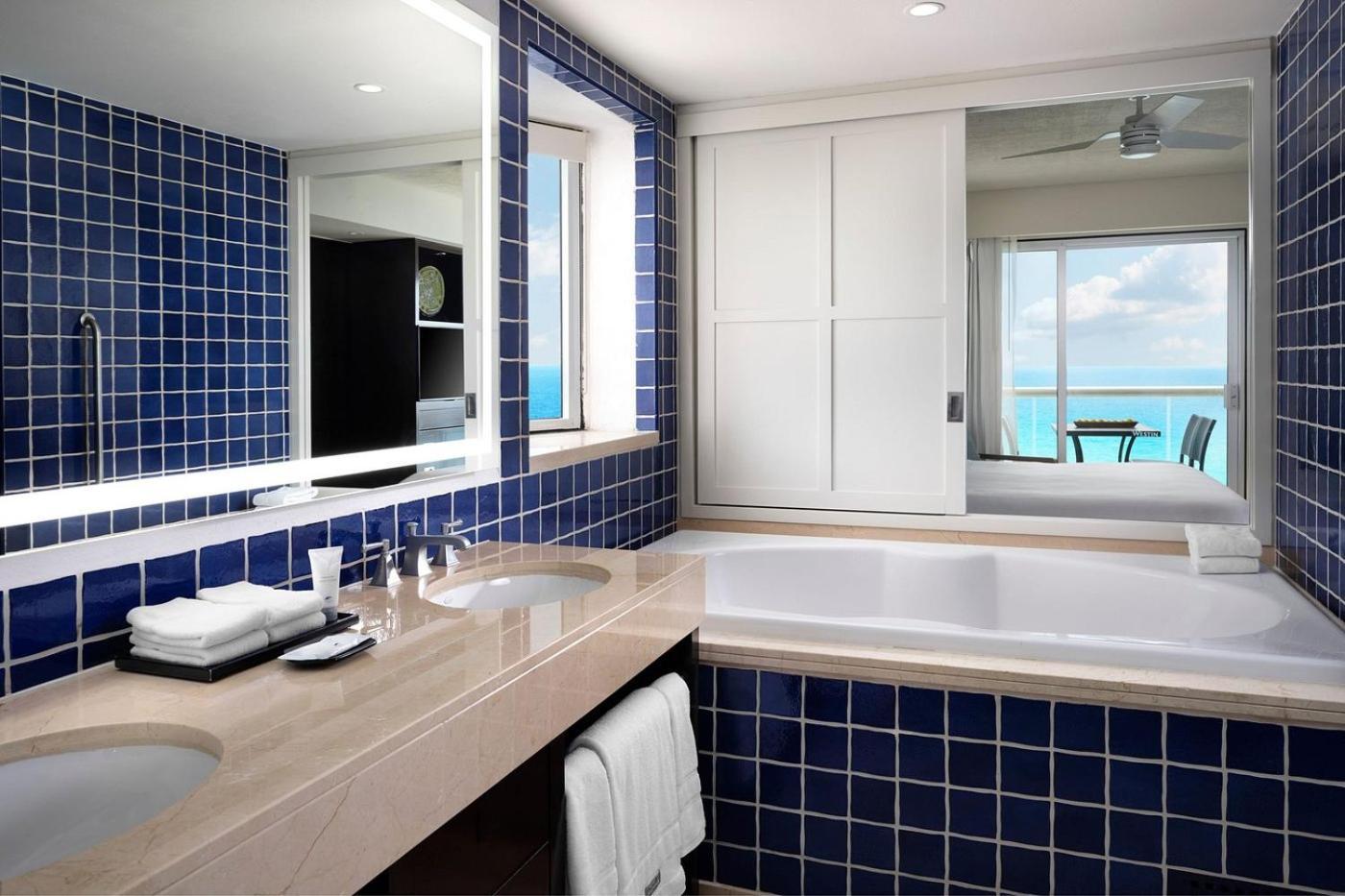 Westin Lagunamar Hotel