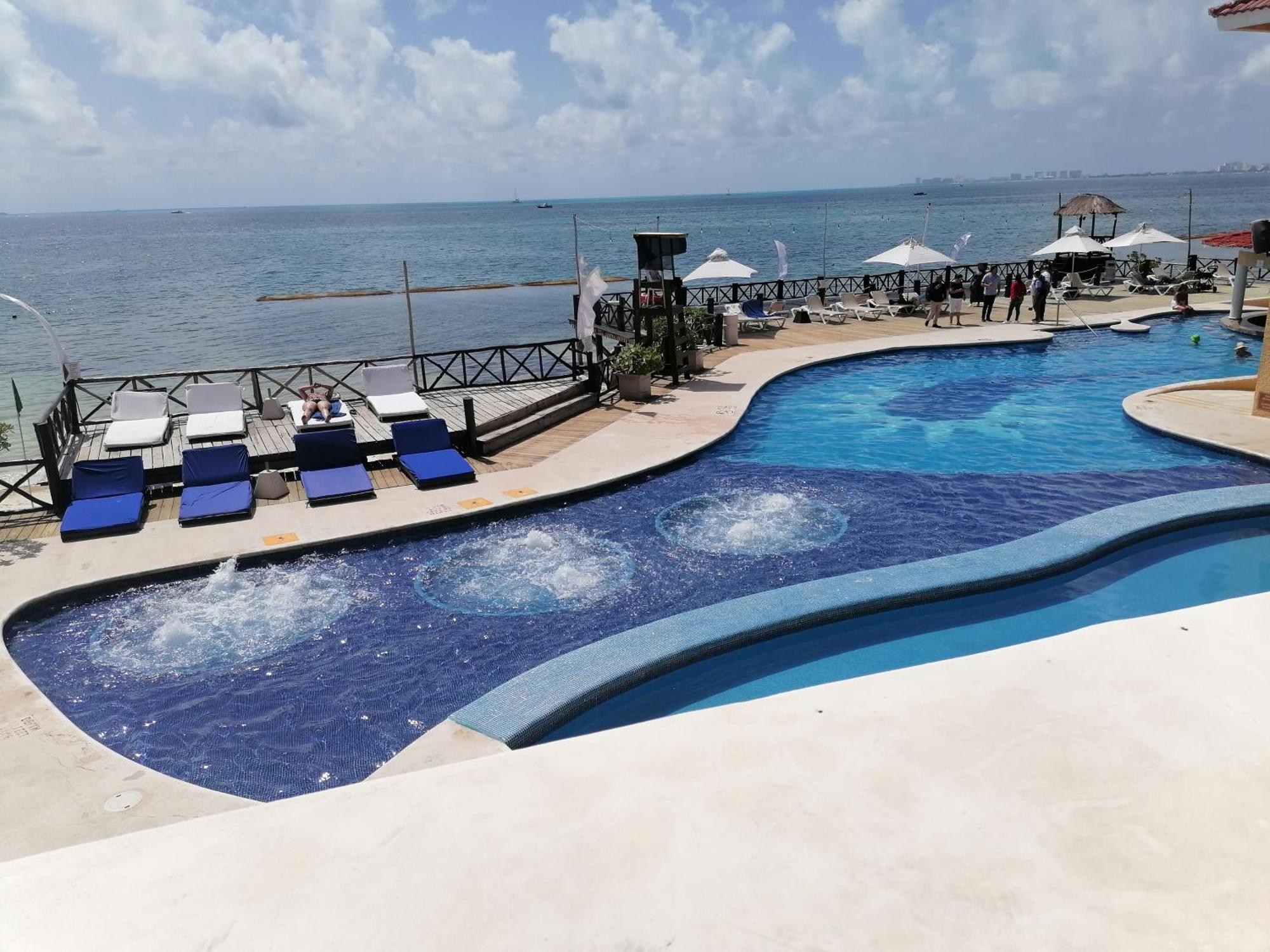 Beautiful A Few Stps To Sea Apartment *