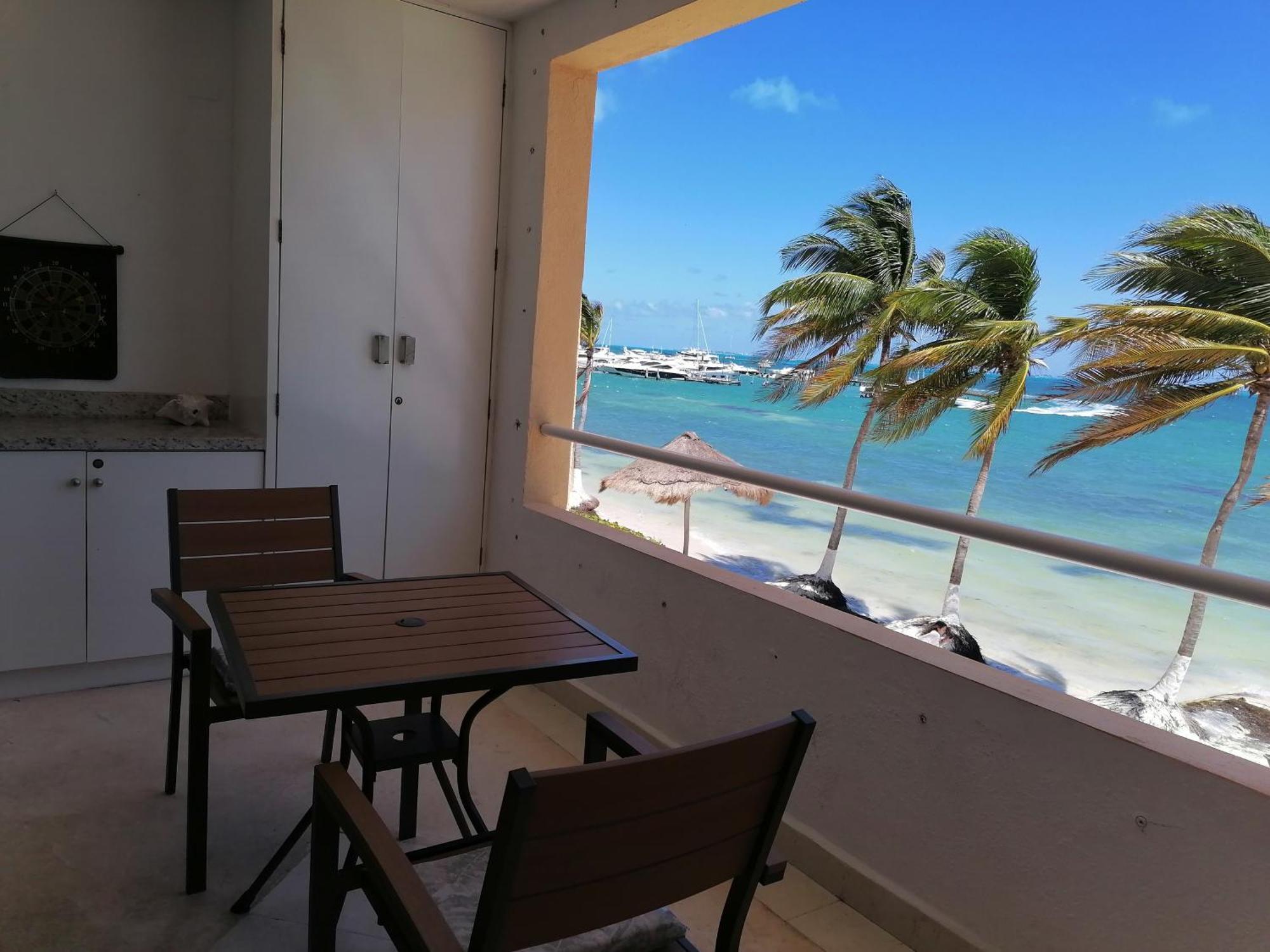 Apartment Beautiful A Few Stps To Sea Cancun