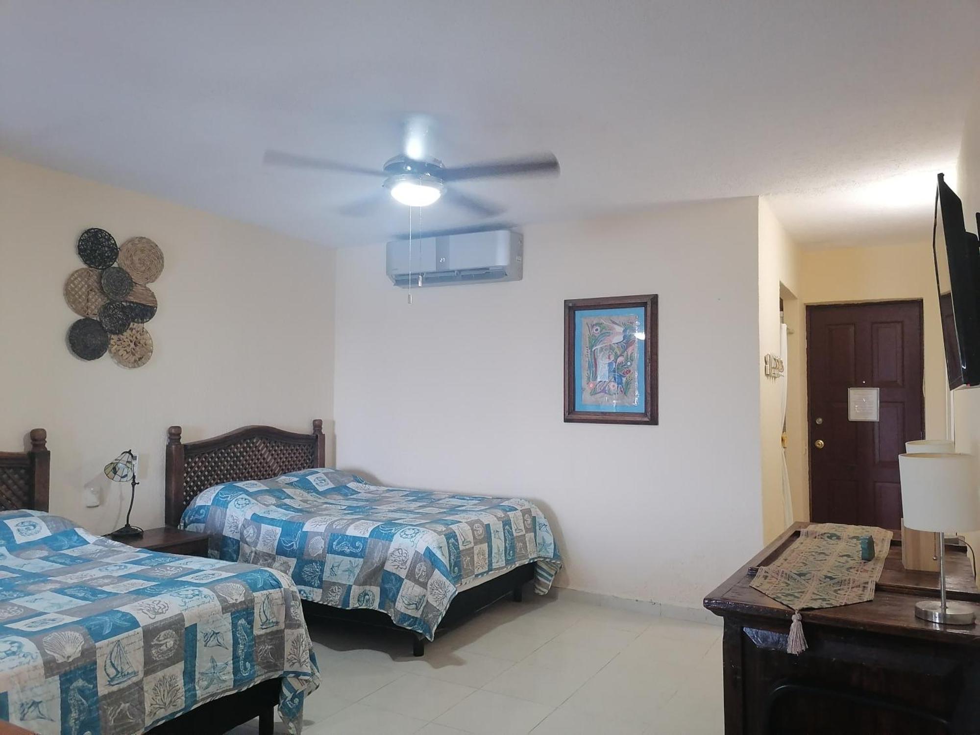Beautiful A Few Stps To Sea Apartment Cancun