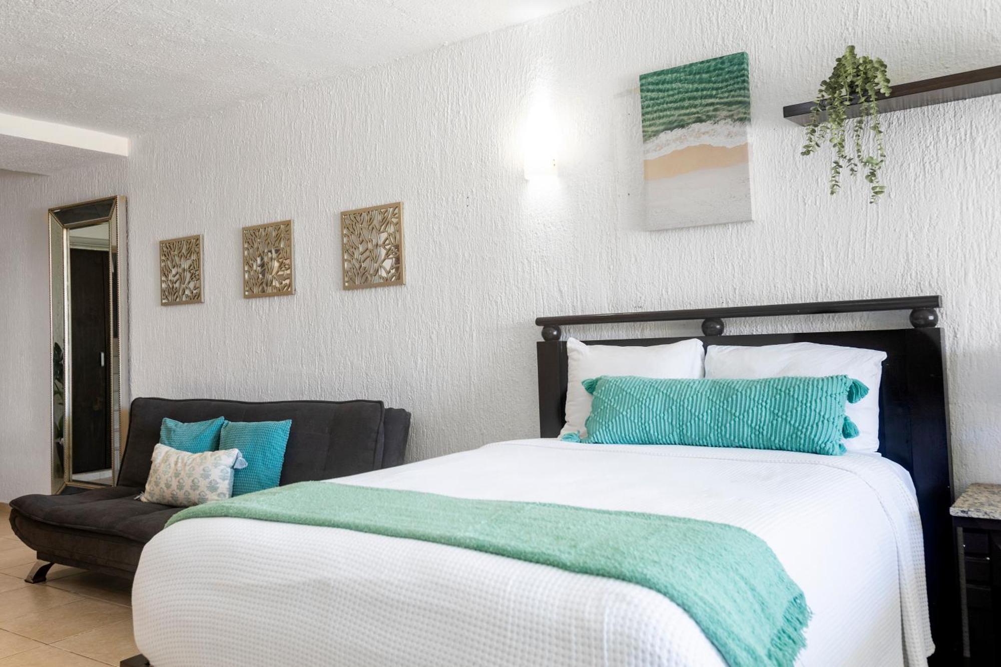 Garden Level With Partial Ocean View Zone Apartment Cancun