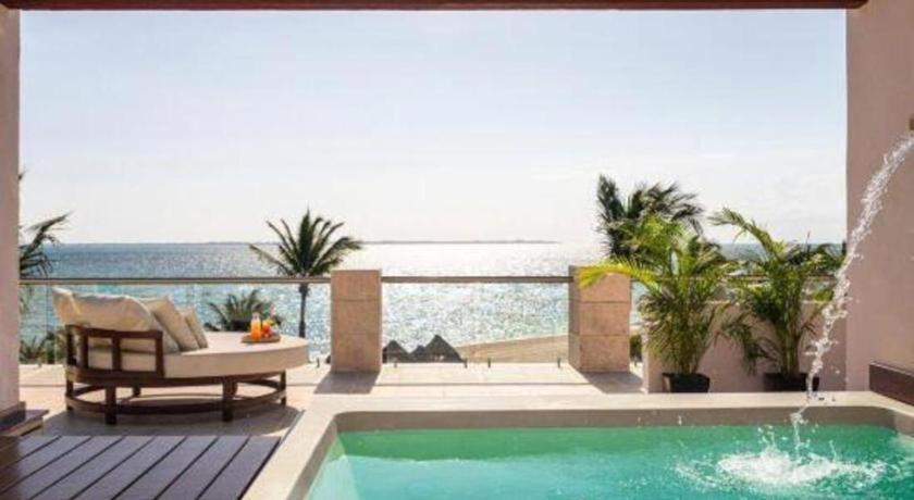 Hotel Excellence Playa Mujeres (adults Only)