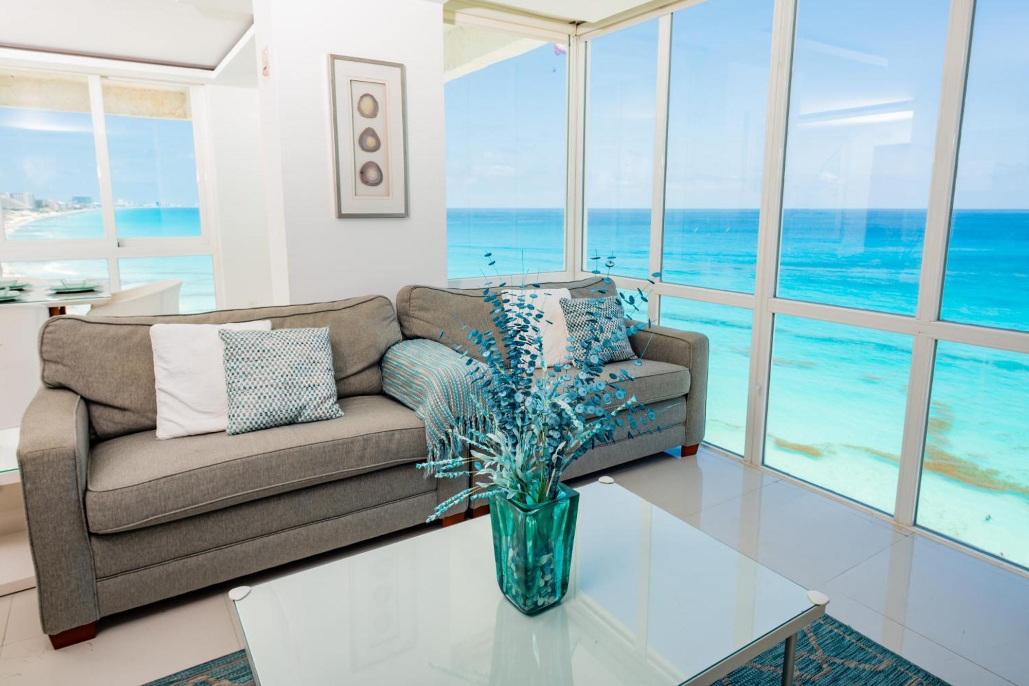 Ocean View Modern & Luxury Amenities Apartment