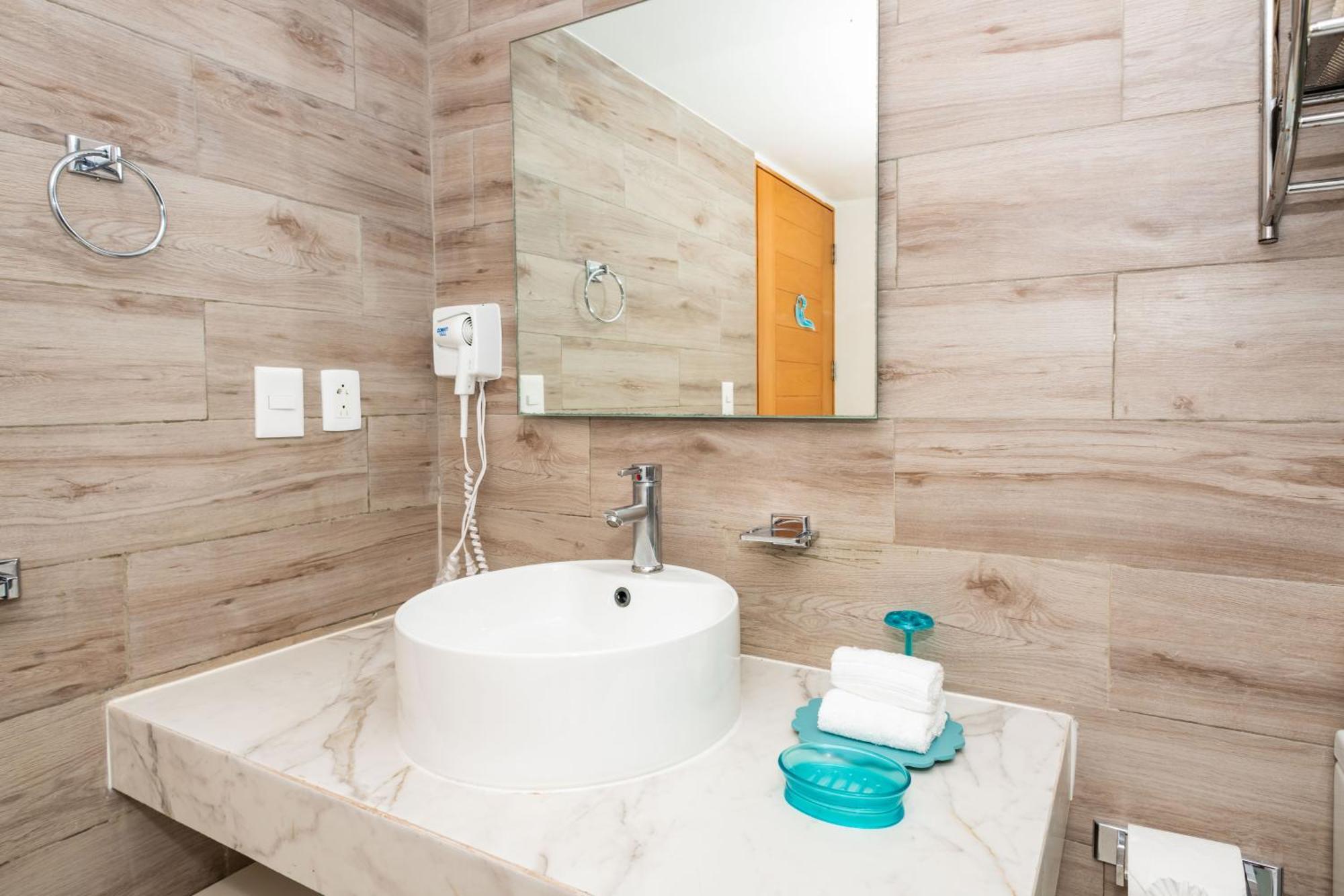 Ocean View Modern & Luxury Amenities * Cancun