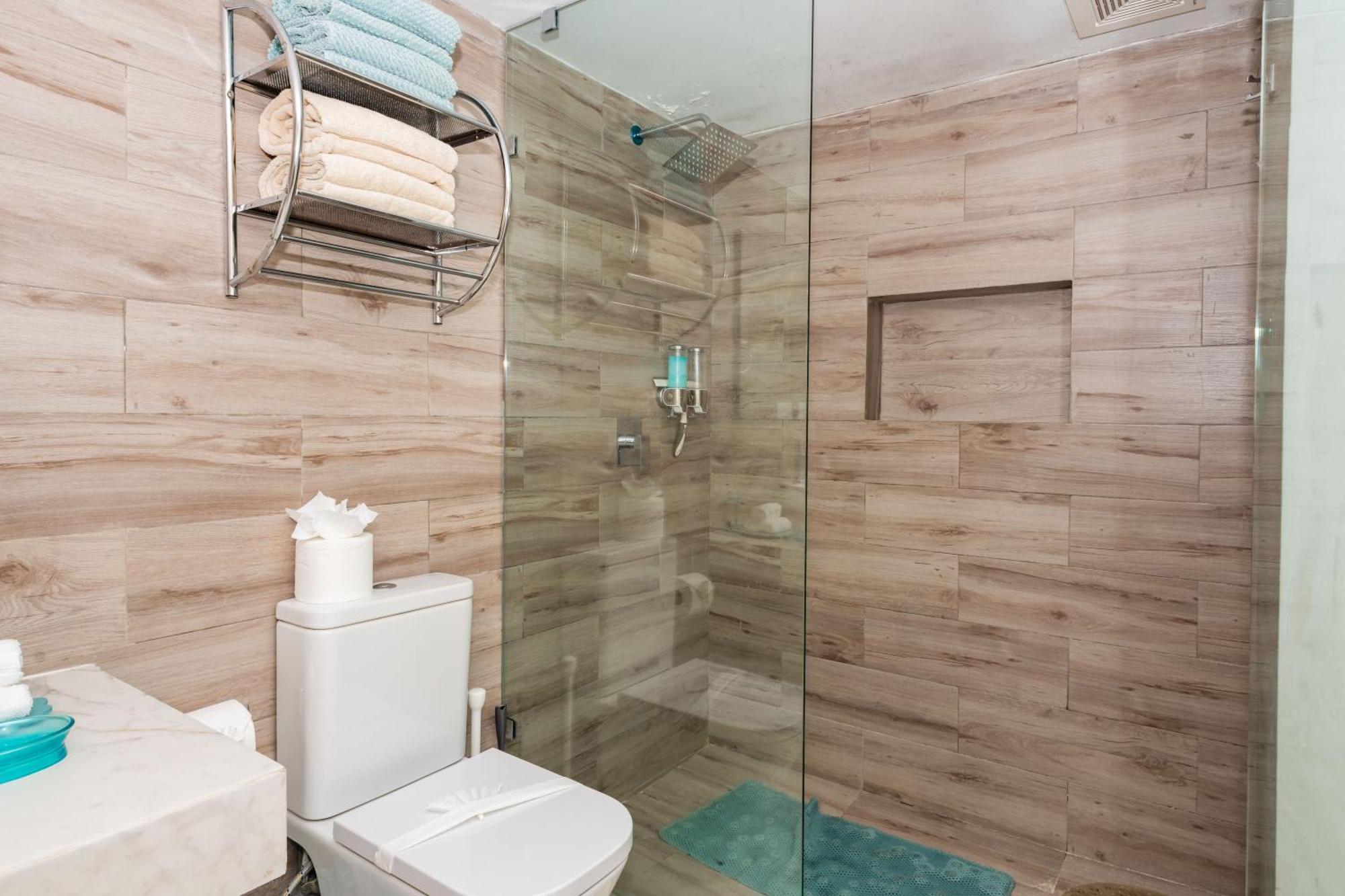 Ocean View Modern & Luxury Amenities Apartment
