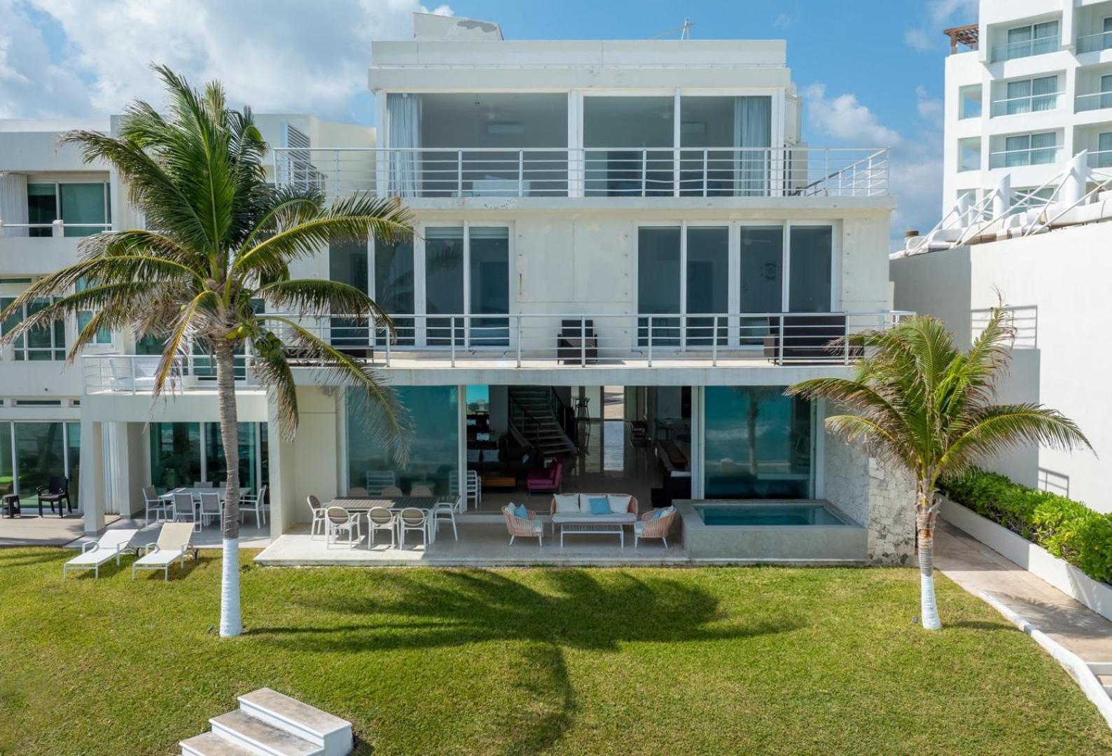 Nizuc - Exclusive Beachfront Cancun