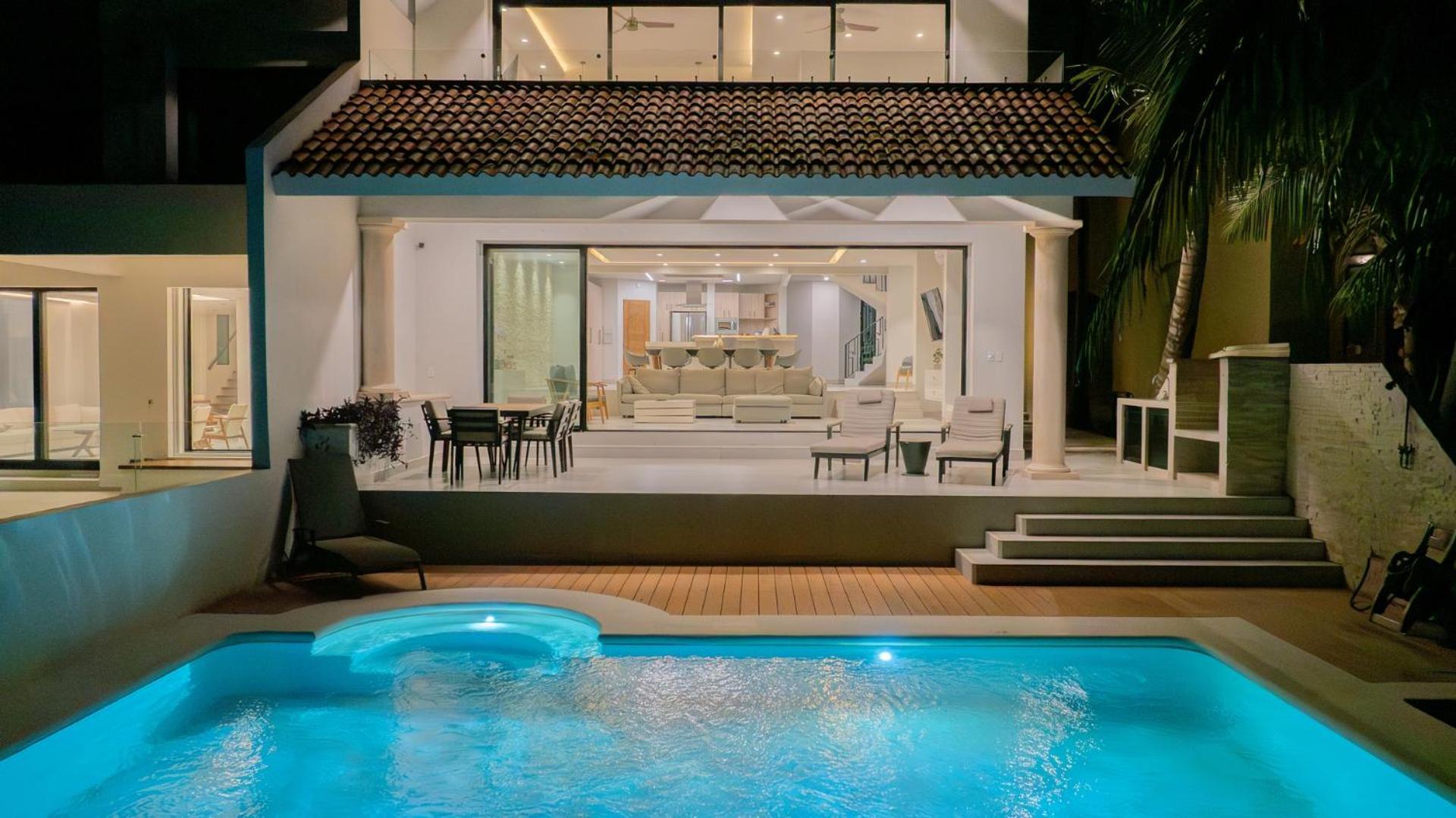 6br Modern Oceanfront W/ Infinity Pool Cancun