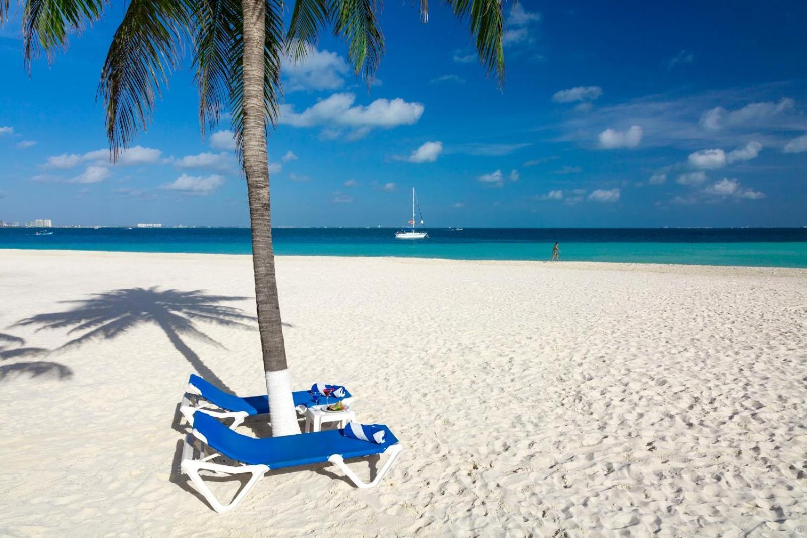 Magnifica Palmeras Luxurious 4 Bedroom 6 Bds 4 Ba Private Pool Lagoon Front Super Fast Wifi Cancun