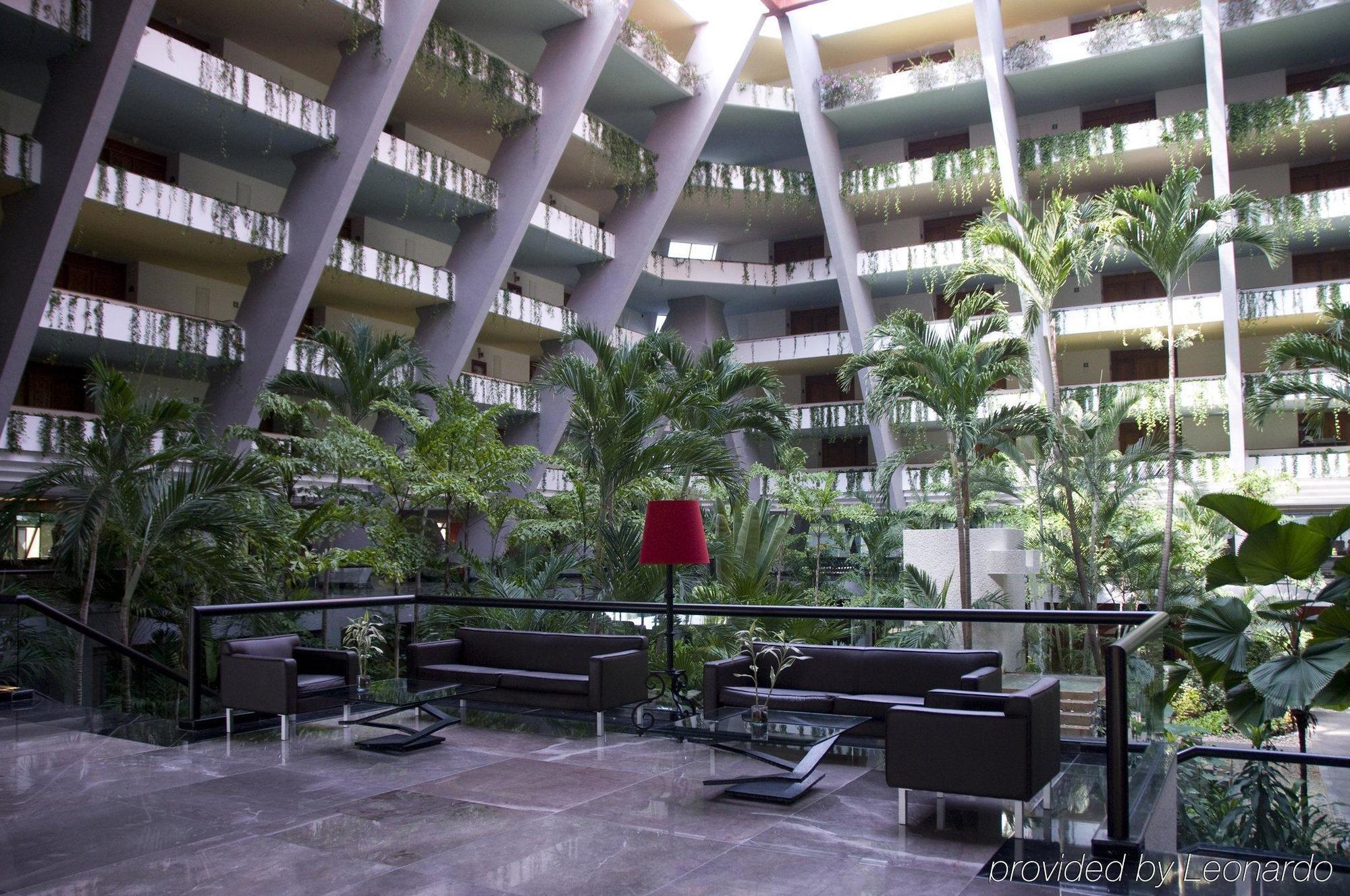 Resort Oasis Lite Cancun