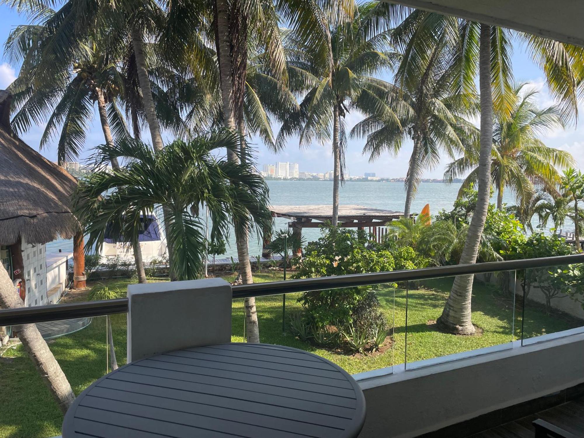 Sina Suites Cancun - Adults Only 3*