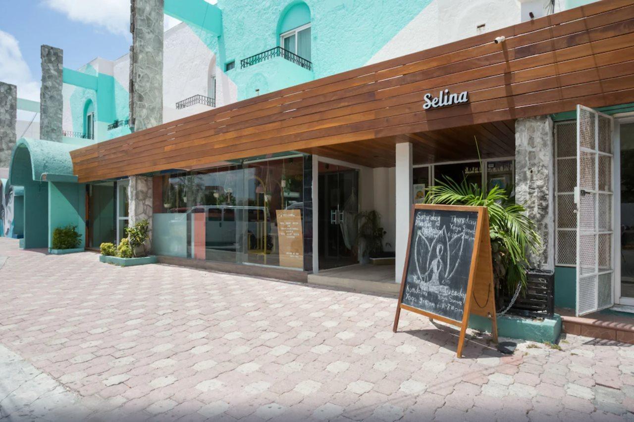 Hotel Nilu Downtown By Selina 3*