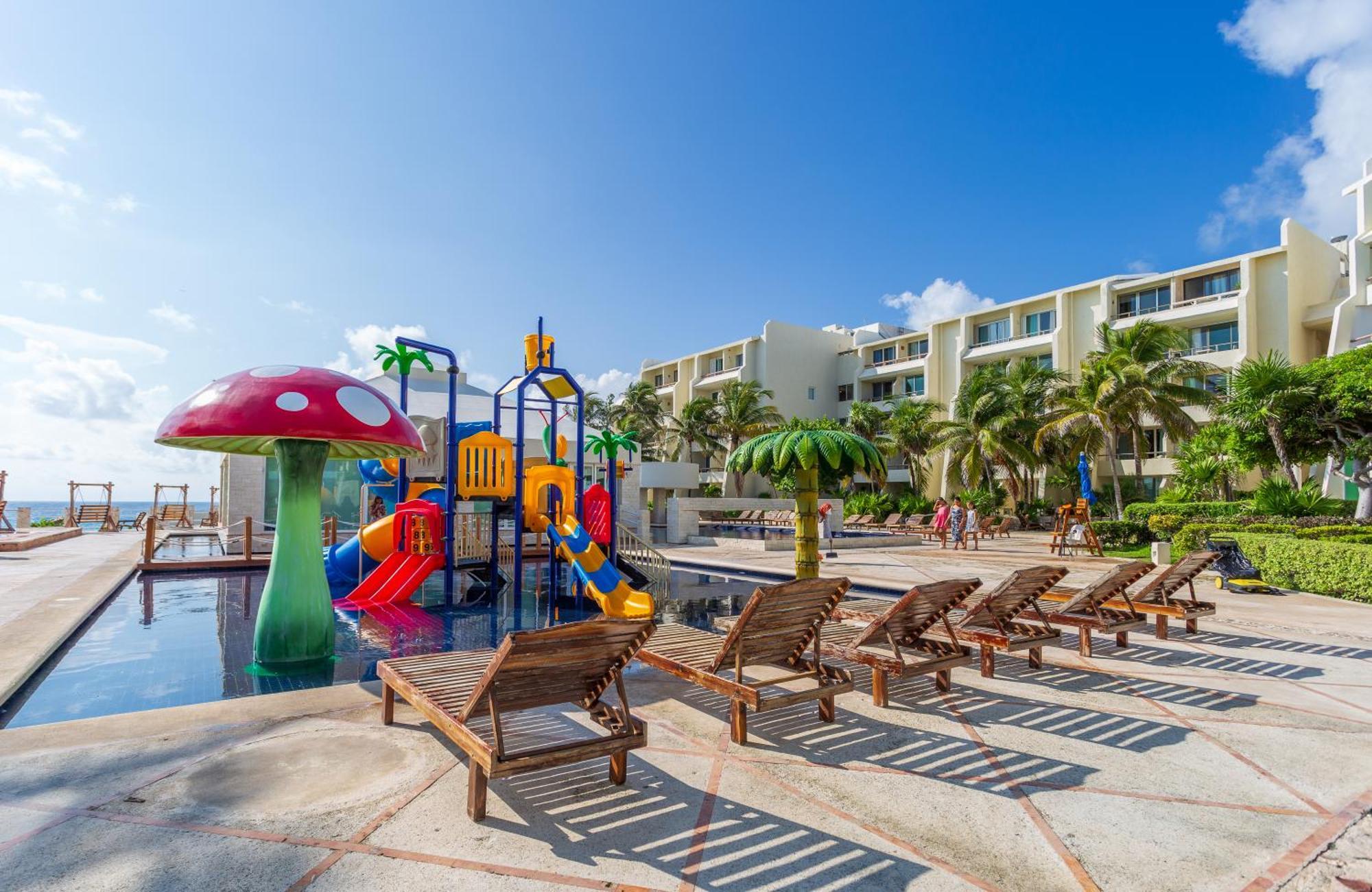 Garden Level With Partial Ocean View Zone Apartment