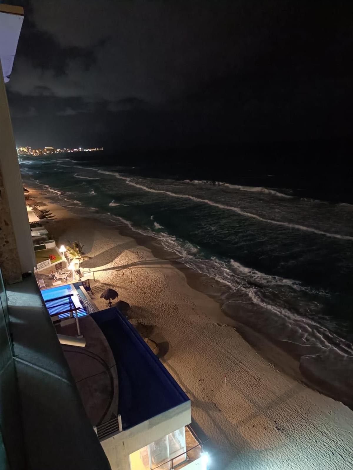 “magic Sunrise At Cancun” * Cancun
